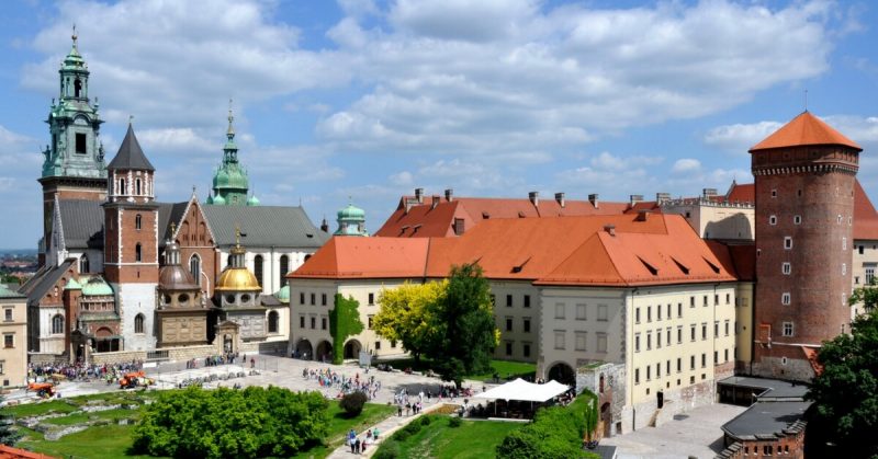 Wawel Castle and Cathedral in Krakow, Poland. FotoCavallo / Wikimedia Commons / CC BY-SA 3.0