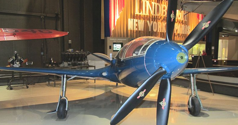 Bugatti 100 on display. 	FlugKerl2 / Wikipedia . CC BY-SA 3.0