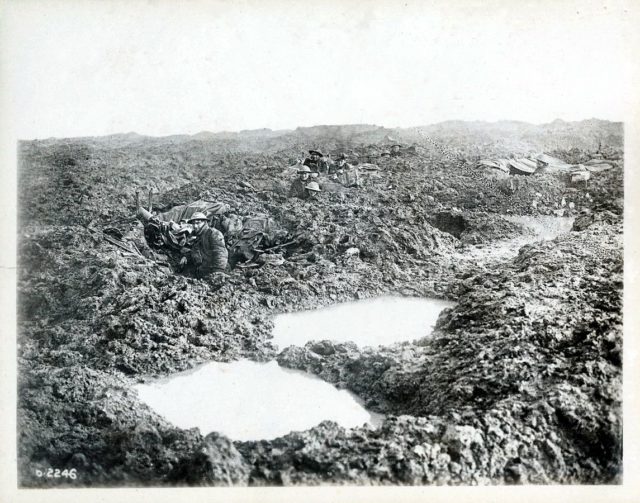 Canadian Machine Gun Company holding defensive positions