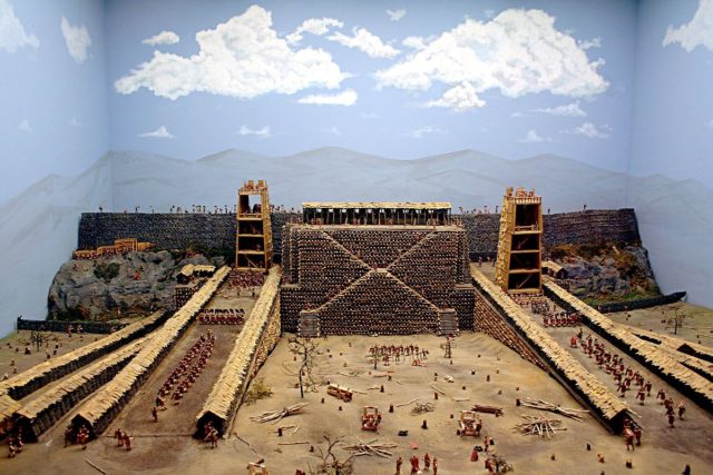 Model of the siege of Avaricum. Photo Credit.