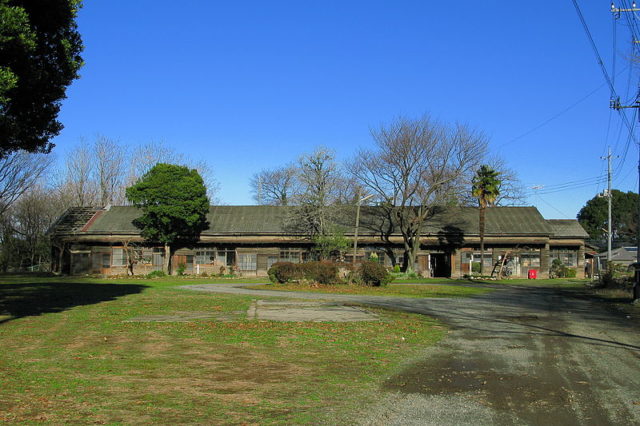 A classroom building at the Kumagaya Army Flight School in Kaitama, Japan Image Source: 京浜にけ (To Keihin) Public Domain