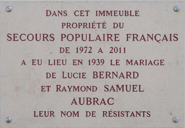 Plaque commemorating Lucie and Raymond's marriage (Photograph by François de Dijon - CC BY-SA 3.0 -Wikipedia) 