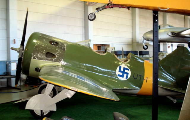 Two-seat I-16 UTI trainer version, with Finnish markings on display in the Finnish Aviation Museum in Vantaa, Finland. Wikipedia / Balcer / CC BY-2.5