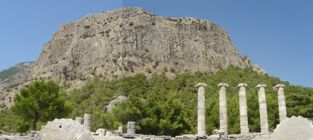 The base of Mount Mycale, where the Persian naval strength in the west was crushed, though nobody really knows about it. Image By Pedro Lassouras, CC BY-SA 3.0, Wikipedia