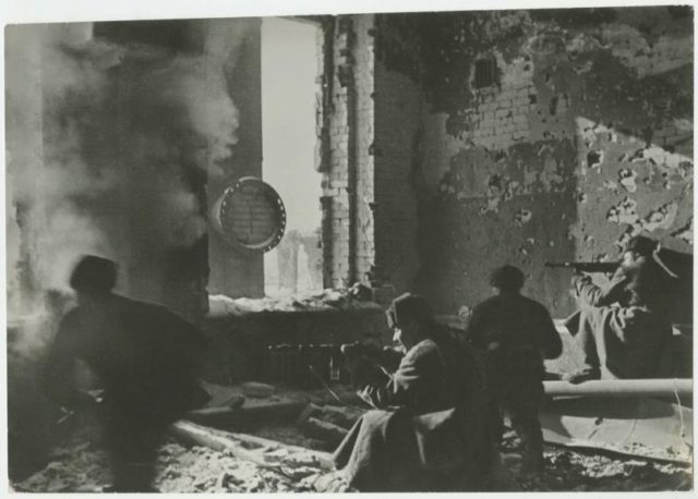 Red Army in a destroyed building firing from every window (Russiainphoto.ru / Georgi Zelma / Public Domain)