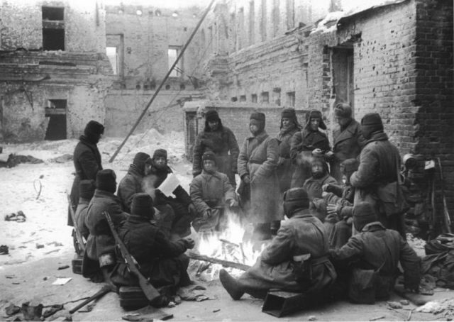 For Stalingrad - the war ended (Russiainphoto.ru / Anatoly Yegorov / Public Domain)