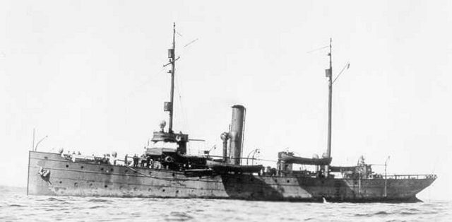 US Revenue Cutter Seneca in 1914. She had a long career, serving in to the 1930s. She helped protect over 30 convoys during the 1st World War, engaging submarines numerous times. Image Source: Navsource. org/ Coast Guard photo/ Public Domain.