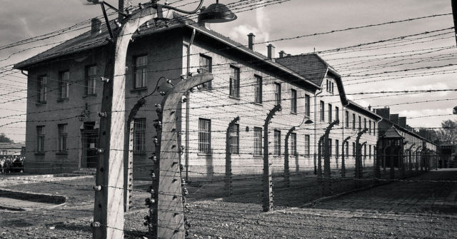 Auschwitz Concentration camp. PerSona77 – CC BY-SA 3.0 pl