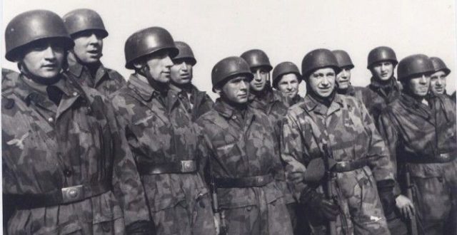 Paratroopers of the Brandenburg Regiment.