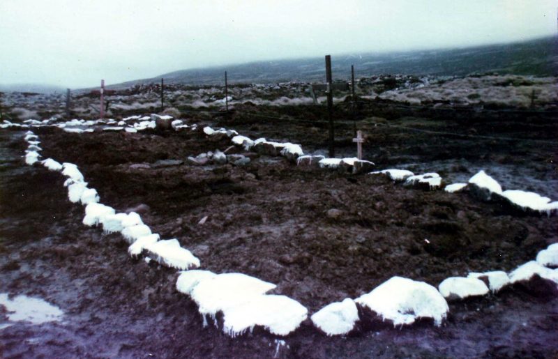 Colonel H Jones and 2 Para KIA Goose Green temporary resting place, Ajax Bay - 13 June 1982.