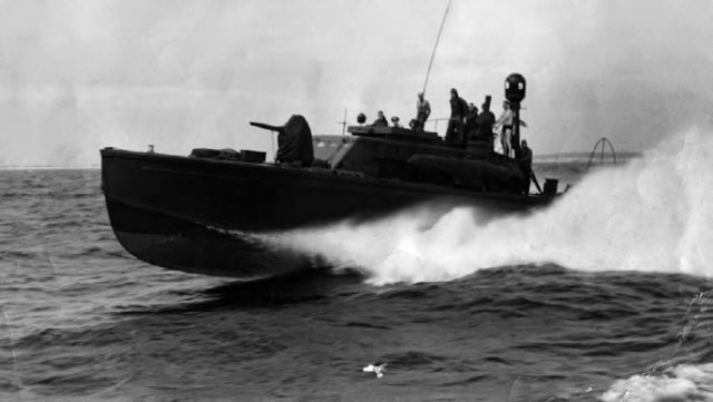 pt_boat_underway_near_midway_c1942