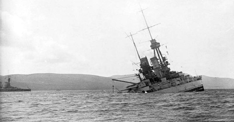 German Fleet sinking at Scapa Flow, 1919.