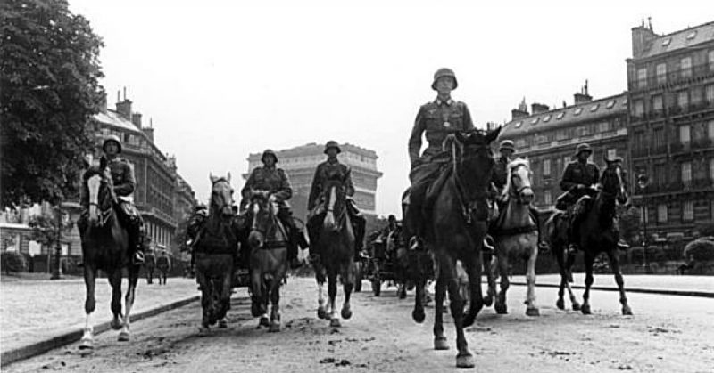German troops in Paris. Bundesarchiv - CC BY-SA 3.0 de