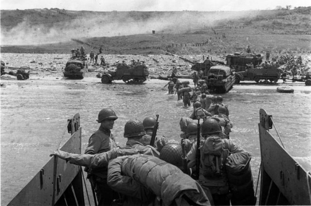 Landing at Omaha Beach, 6 June 1944.