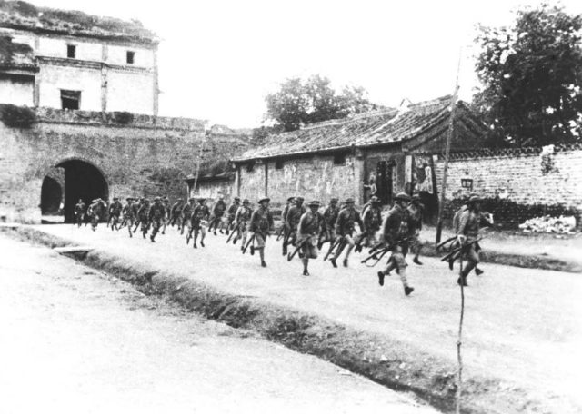 Marco Polo Bridge Incident. Chinese Soldier Went Out of Wanping.