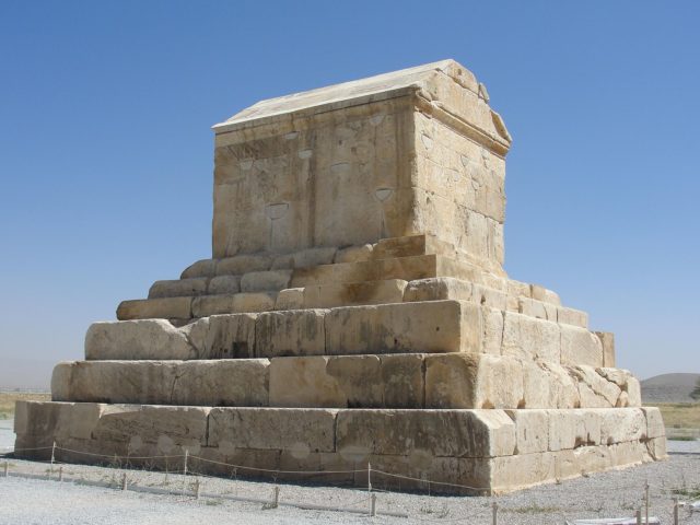 Tomb of Cyrus the Great. By Truth Seeker – CC BY-SA 3.0