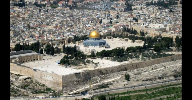 The first headquarters of the Knights Templar, on the Temple Mount in Jerusalem. The Crusaders called it the Temple of Solomon and from this location derived their name of Templar. By אסף.צ - CC BY-SA 3.0
