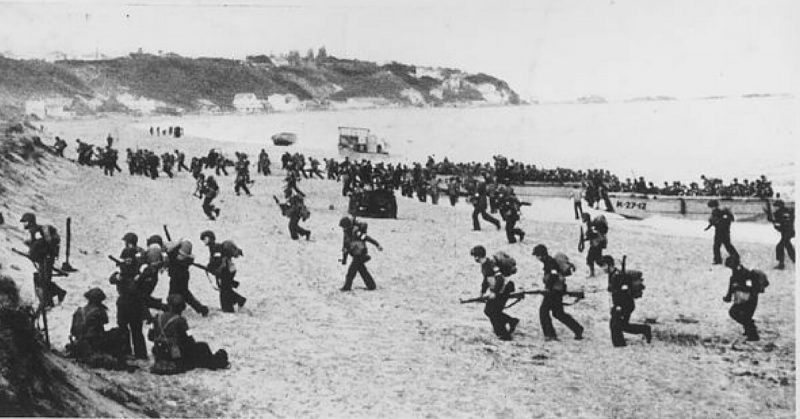 American Troops land in North Africa