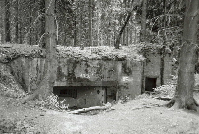 The rear of a German bunker built along the Siegfried Line. By Dbenzhuser – CC BY-SA 3.0