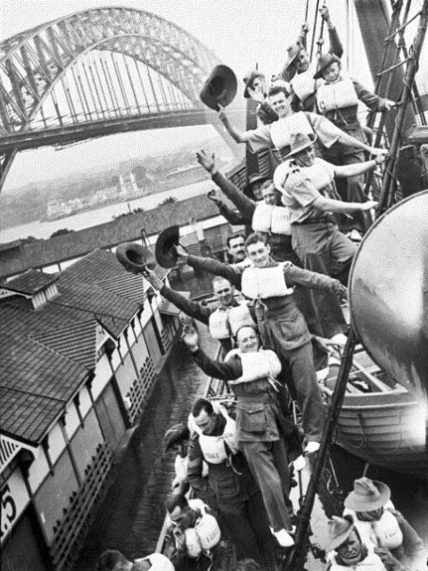 Australian Army soldiers, possibly on board RMS QUEEN MARY, 1940.