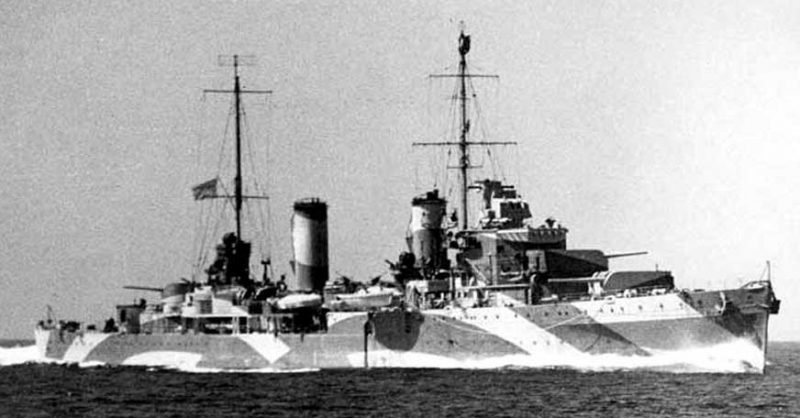 HMAS Perth, 1942.