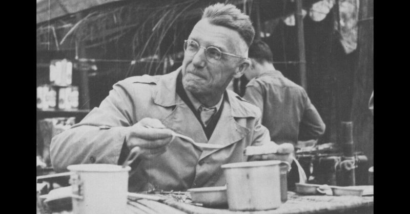 Stilwell eating C-rations on Christmas Morning, 1943. 