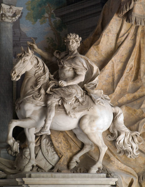 Statue of Charlemagne by Agostino Cornacchini (1725), St. Peter’s Basilica, Vatican, Italy. Myrabella – CC BY-SA 3.0