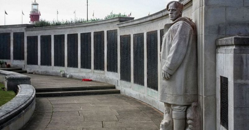 Plymouth Naval Memorial . <a href=https://commons.wikimedia.org/w/index.php?curid=52248348>Photo Credit</a>