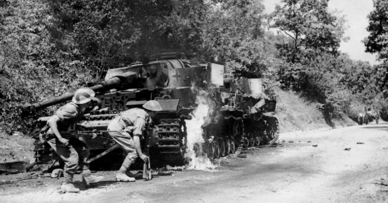 British troops in  the Salerno area, September 1943.