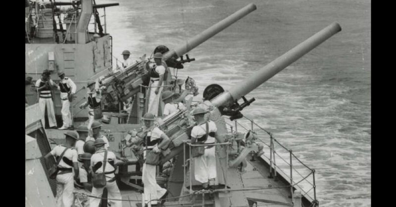The 4-inch deck guns on the HMAS Sydney