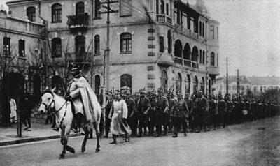 German Troops move out to the defenses.