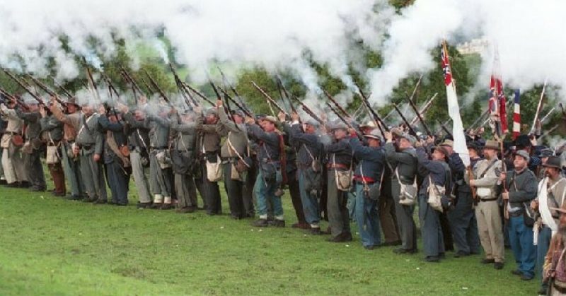 Reenactors portray American Civil War soldiers at the American Museum, Claverton Manor, Bath. Nat Bocking - CC BY-SA 3.0