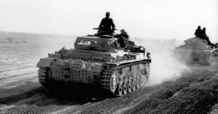 Panzer III in North Africa. Photo: Bundesarchiv, Bild 101I-783-0109-11 / Dörner / CC-BY-SA 3.0.