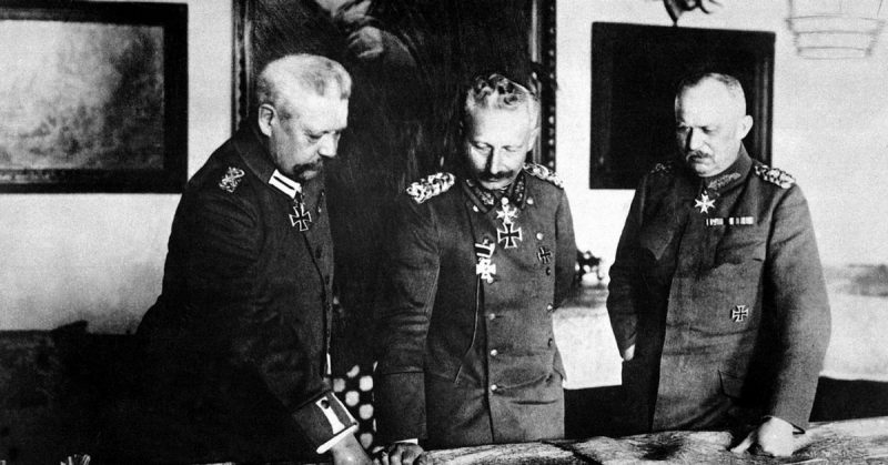 Hindenburg, Wilhelm II, Ludendorff, January 1917.