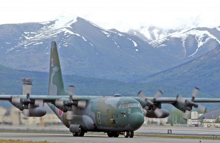 c 130 on aircraft carrier