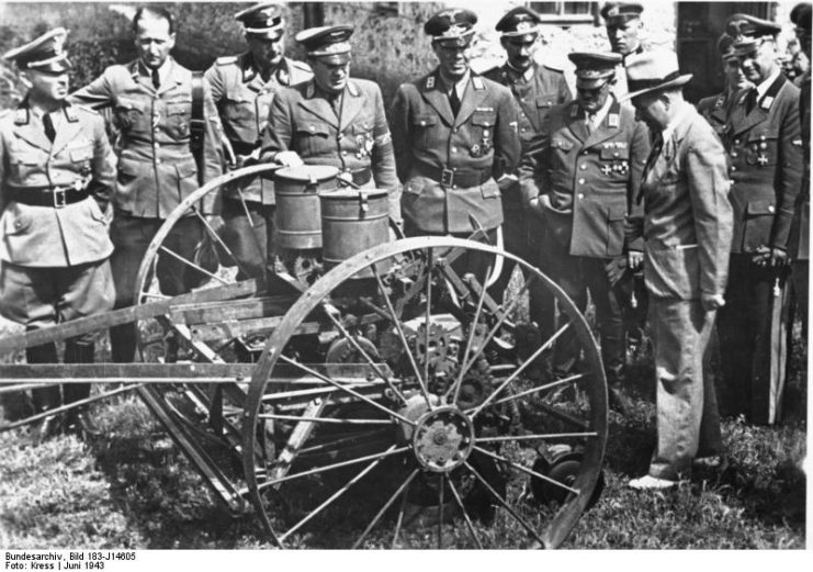 Erich Koch in Ukraine, 1943. Bundesarchiv – CC-BY SA 3.0