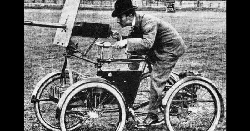 F.R. Simms' Motor Scout, built in 1898 as an armed car