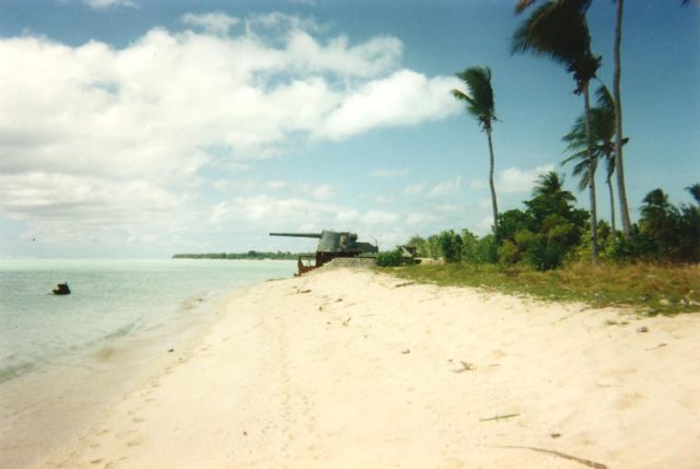 Japanese 8-inch gun emplacement on Tarawa.