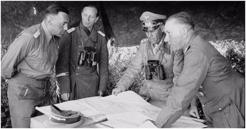 Nordafrika. Oberst Fritz Bayerlein, Generaloberst Erwin Rommel, Generalleutnant Walter Nehring
