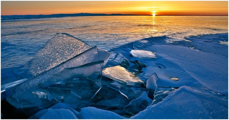 On the morning of January 30, 1658, some 9,000 cavalrymen and their horses, as well as 3,000-foot soldiers and the rest of the army’s equipment, stepped on the ice. 