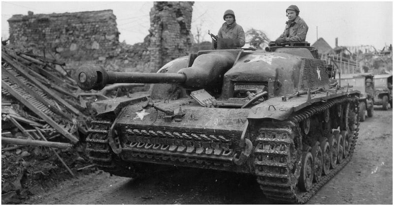 Soldiers of the 104th manning a Sturmgeschütz III with concrete armour, captured during the battle.