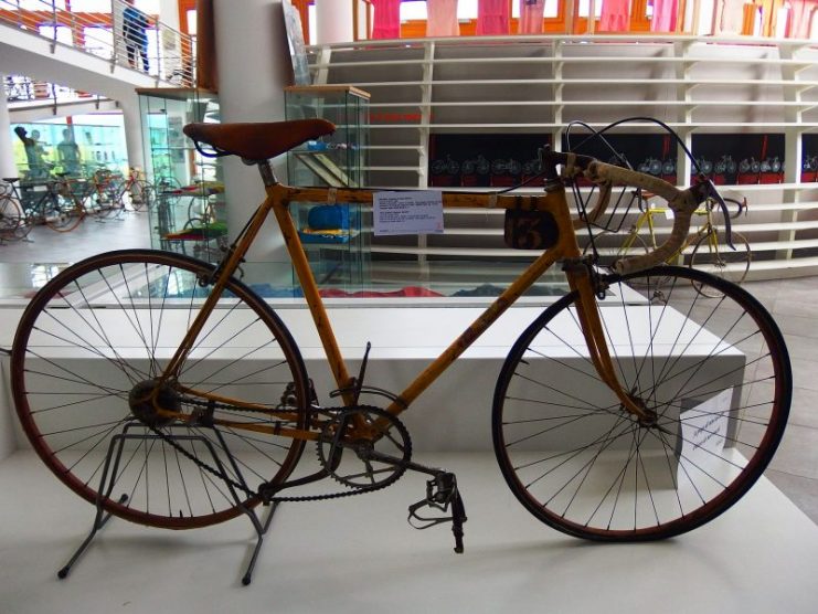 The 4-speed bicycle Bartali rode to victory in the general classification of the 1938 Tour de France. Nicola – CC-BY SA 3.0