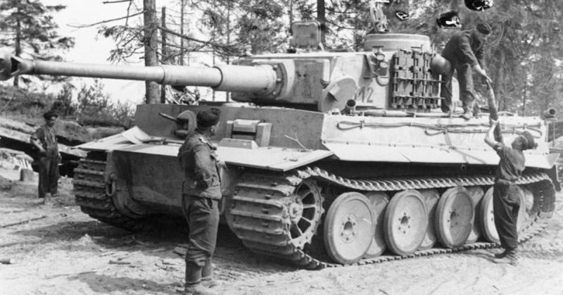 A Tiger I heavy tank of the 502nd near Lake Ladoga, August 1943. By Bundesarchiv - CC BY-SA 3.0 de