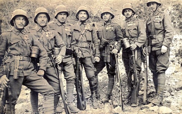 Austro-Hungarian soldiers at the Isonzo front wearing Stahlhelms. Wikipedia / Public Domain