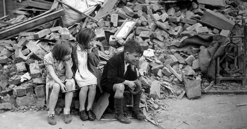Children of an eastern suburb of London, during the Blitz. By Sue Wallace CC BY-SA 2.0