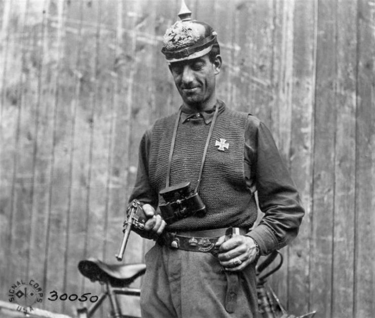 1918 US soldier with trophies. Mario Unger / mediadrumworld.co