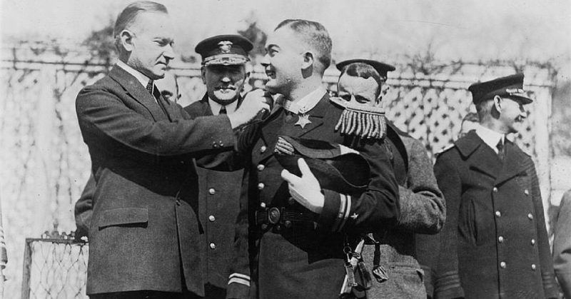 Ryan receiving the Medal of Honor from President Calvin Coolidge, March 15, 1924.