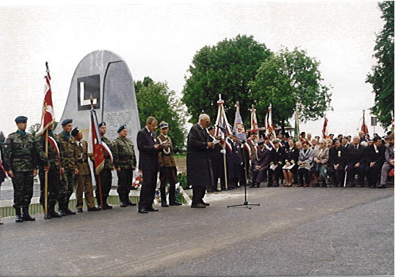 The memorial commemorating the shooting down of Alfred Lea’s B-17, near Woroniec, Poland, was unveiled in July, 2000.