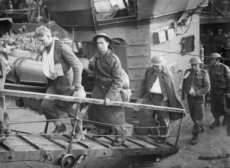 Troops evacuated from Dunkirk, Dover, 31 May 1940