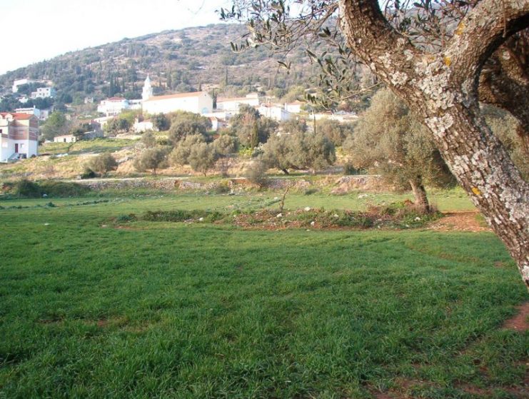 View of the embankment and Troianata, destroyed by the earthquake